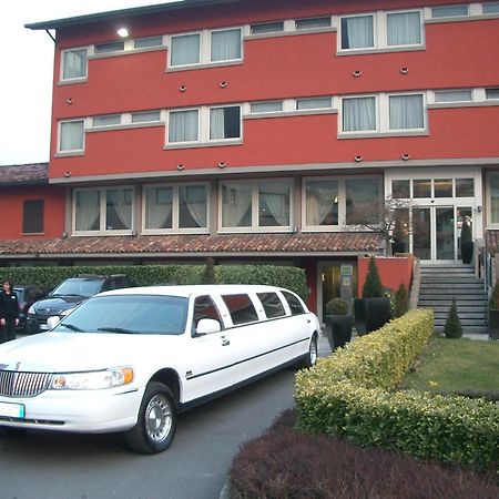 Hotel San Martino Boario Terme المظهر الخارجي الصورة
